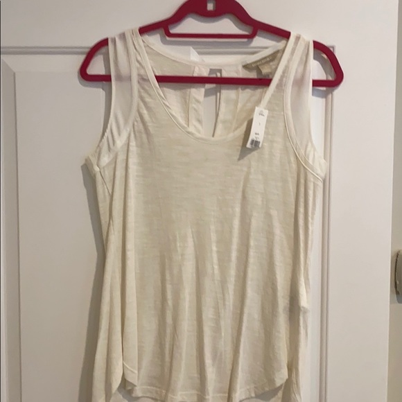 Banana Republic Cream Tank - Picture 1 of 3